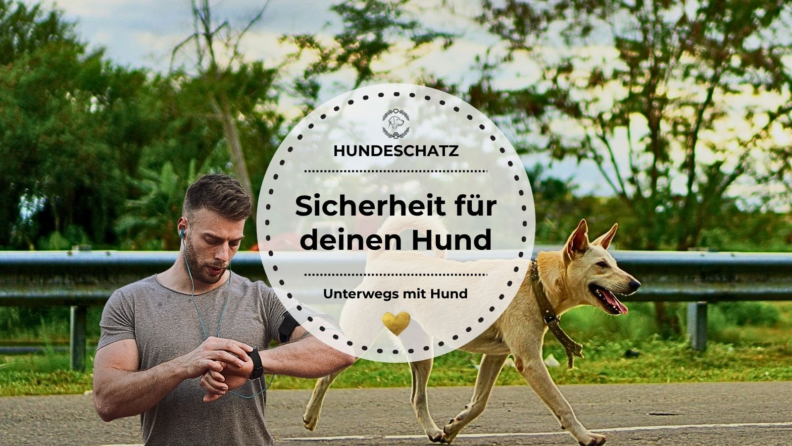 Ein Mann sieht wo sich sein Hund befindet, wenn der Hund ausbüchst. Symbol für GPS-Tracker und Sicherheit im Alltag.